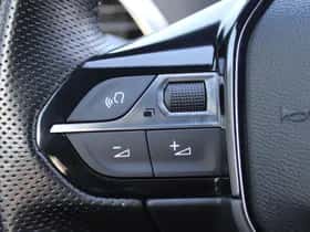 Peugeot 3008 (2021) thumbnail 10