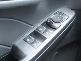 Ford Kuga (2026) thumbnail 13