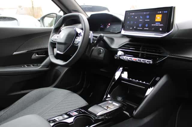Peugeot 2008 (2025) thumbnail 6