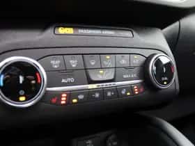 Ford Kuga (2024) thumbnail 13