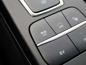 Ford Kuga (2024) thumbnail 41