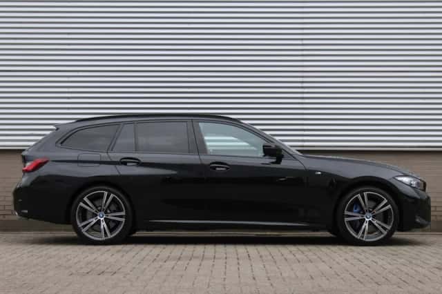 BMW 3-Serie (2024) thumbnail 2