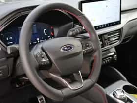 Ford Kuga (2025) thumbnail 4