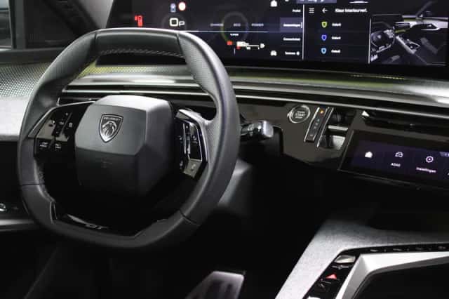 Peugeot 5008 (2025) thumbnail 6