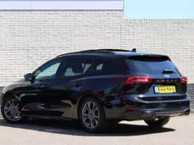 Ford Focus (2024) thumbnail 3
