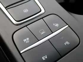 Ford Kuga (2024) thumbnail 44
