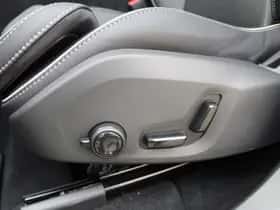 Volvo XC60 thumbnail 41
