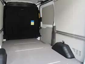 Ford E-Transit (2024) thumbnail 37