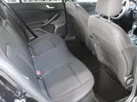 Ford Focus (2024) thumbnail 23