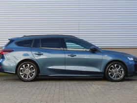 Ford Focus (2024) thumbnail 2