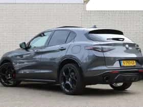 Alfa Romeo Stelvio (2023) thumbnail 3