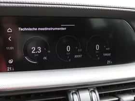 Alfa Romeo Stelvio (2023) thumbnail 26