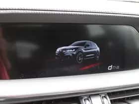 Alfa Romeo Stelvio (2023) thumbnail 31