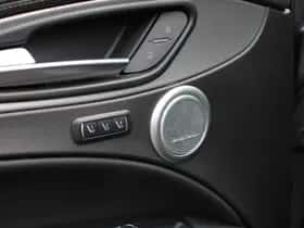 Alfa Romeo Stelvio (2023) thumbnail 9