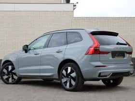 Volvo XC60 (2024) thumbnail 3
