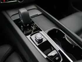 Volvo XC60 (2024) thumbnail 37