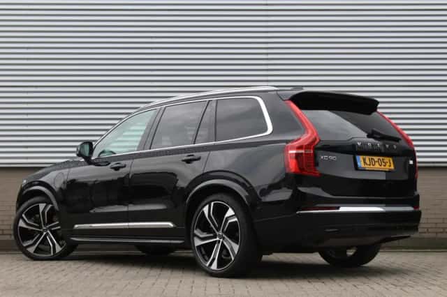 Volvo XC90 (2025) thumbnail 3