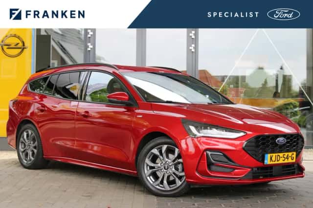 Ford Focus (2023) thumbnail 1