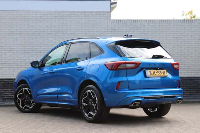 Ford Kuga (2025) thumbnail 3