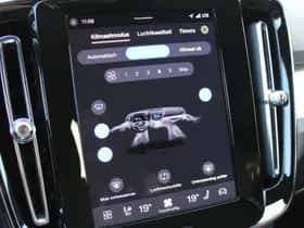 Volvo XC40 (2025) thumbnail 38