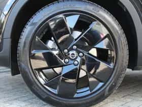 Volvo XC40 (2025) thumbnail 7