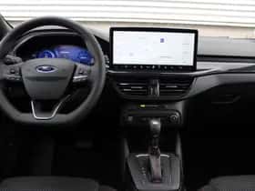 Ford Focus (2024) thumbnail 5