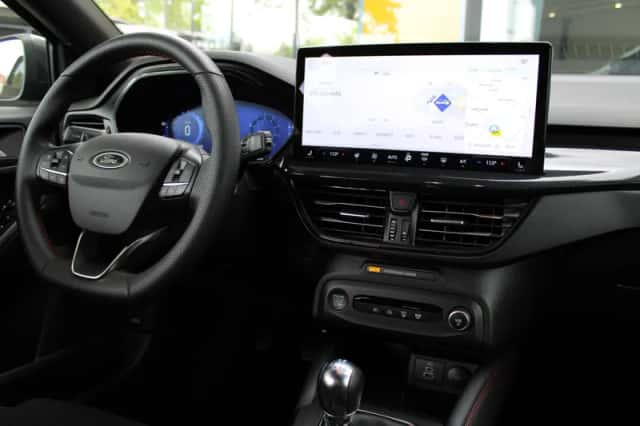 Ford Focus (2023) thumbnail 6