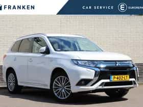 Mitsubishi Outlander (2021) thumbnail 1