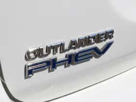 Mitsubishi Outlander (2021) thumbnail 35