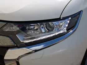 Mitsubishi Outlander (2021) thumbnail 10