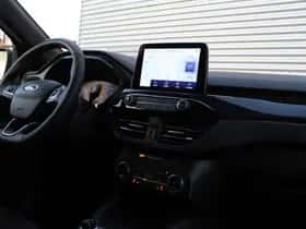 Ford Kuga (2024) thumbnail 6