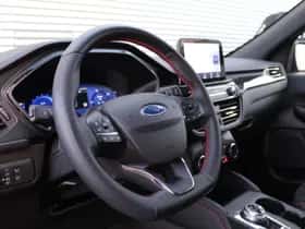 Ford Kuga (2024) thumbnail 4