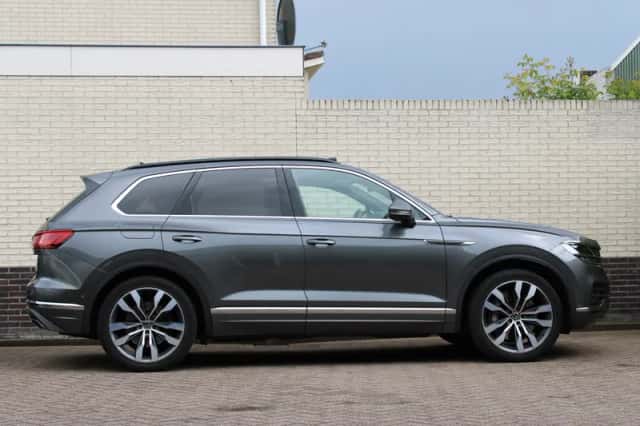 Volkswagen Touareg (2021) thumbnail 2