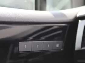 Volkswagen Touareg (2021) thumbnail 15