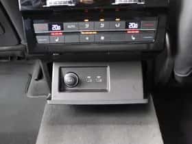 Volkswagen Touareg (2021) thumbnail 48