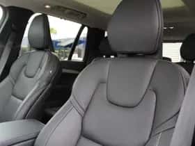 Volvo XC90 (2025) thumbnail 8