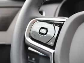 Volvo XC90 (2025) thumbnail 9