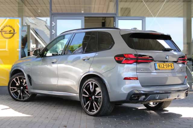 BMW X5 (2026) thumbnail 3