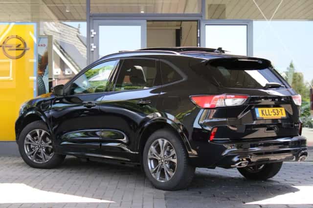 Ford Kuga (2024) thumbnail 3
