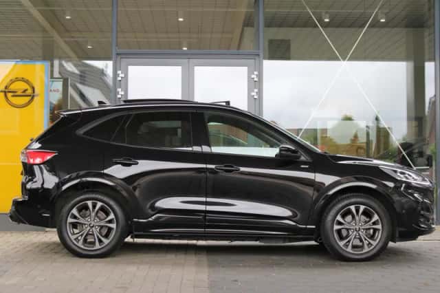 Ford Kuga (2024) thumbnail 2