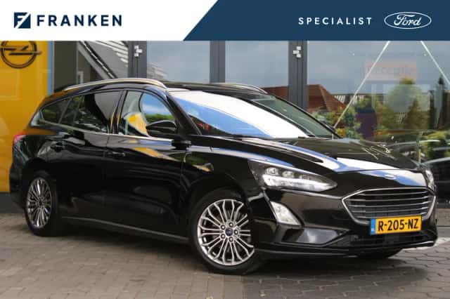 Ford Focus (2019) thumbnail 1