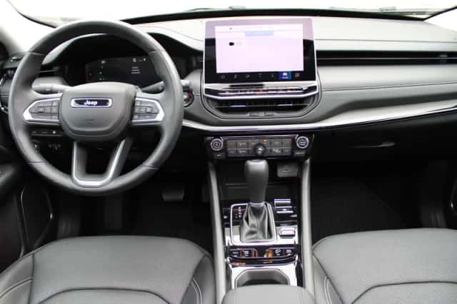 Jeep Compass (2025) thumbnail 5