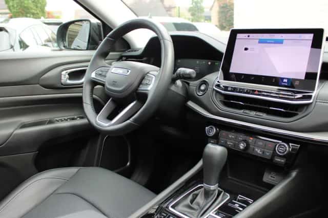 Jeep Compass (2025) thumbnail 6