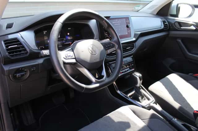 Volkswagen T-Cross (2024) thumbnail 4