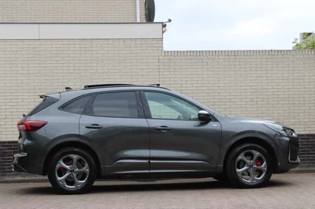 Ford Kuga (2026) thumbnail 2