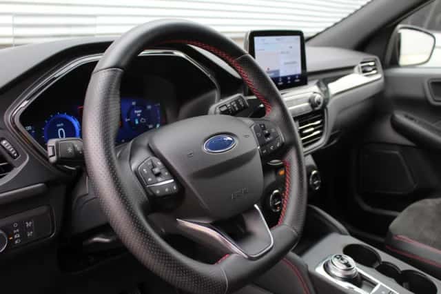 Ford Kuga (2026) thumbnail 4
