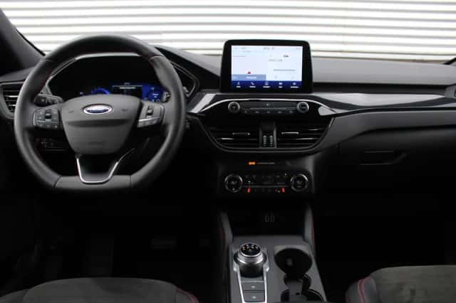 Ford Kuga (2026) thumbnail 5