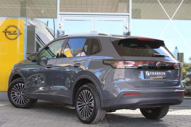 Volkswagen Tiguan (2026) thumbnail 3