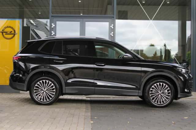 Volkswagen Tiguan (2026) thumbnail 2