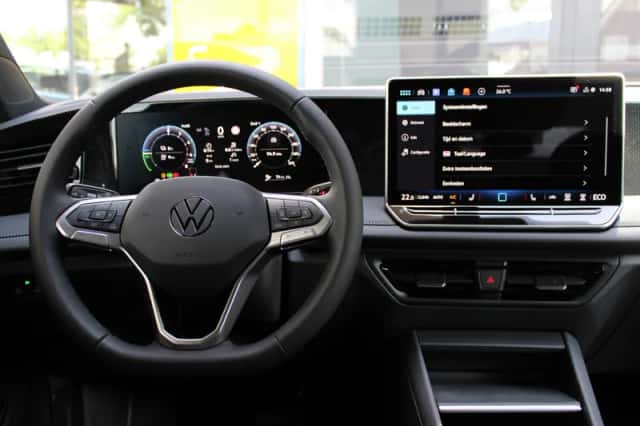 Volkswagen Tiguan (2026) thumbnail 5